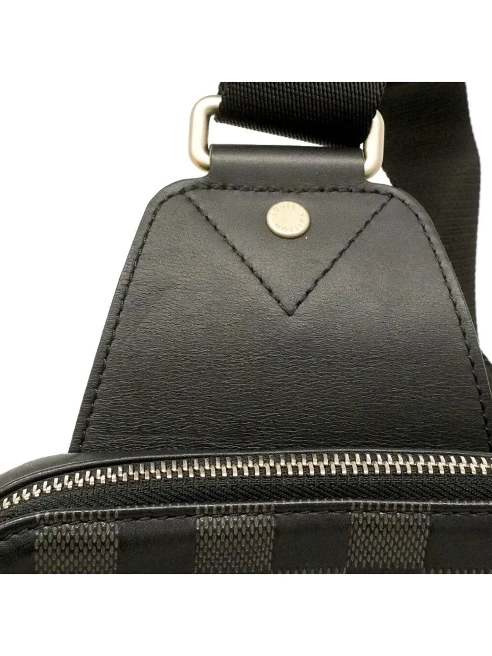 Louis Vuitton Belt Bag Damier Infini Avenue Silver Onyx